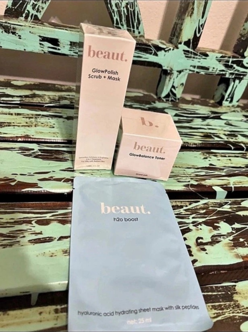 beaut. GlowPolish Scrub + Mask and GlowBalance Toner Bundle. in Pink & White